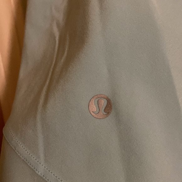 EUC LULULEMON skort - Picture 4 of 7